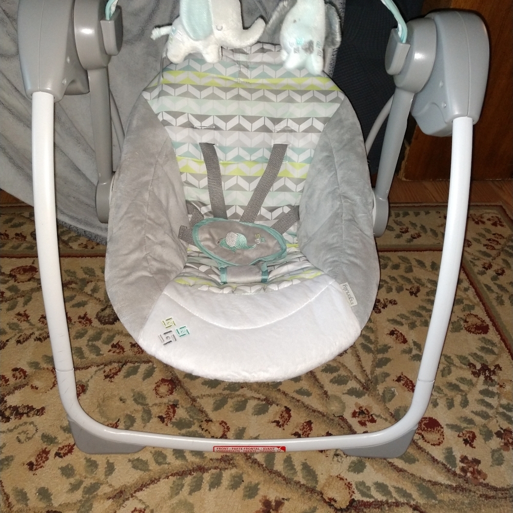 Portable infant swing